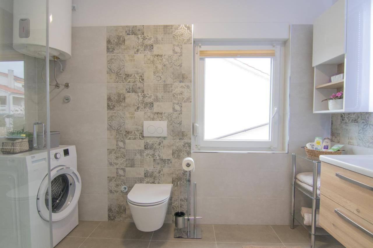 Apartment Neda Krk Town Luaran gambar