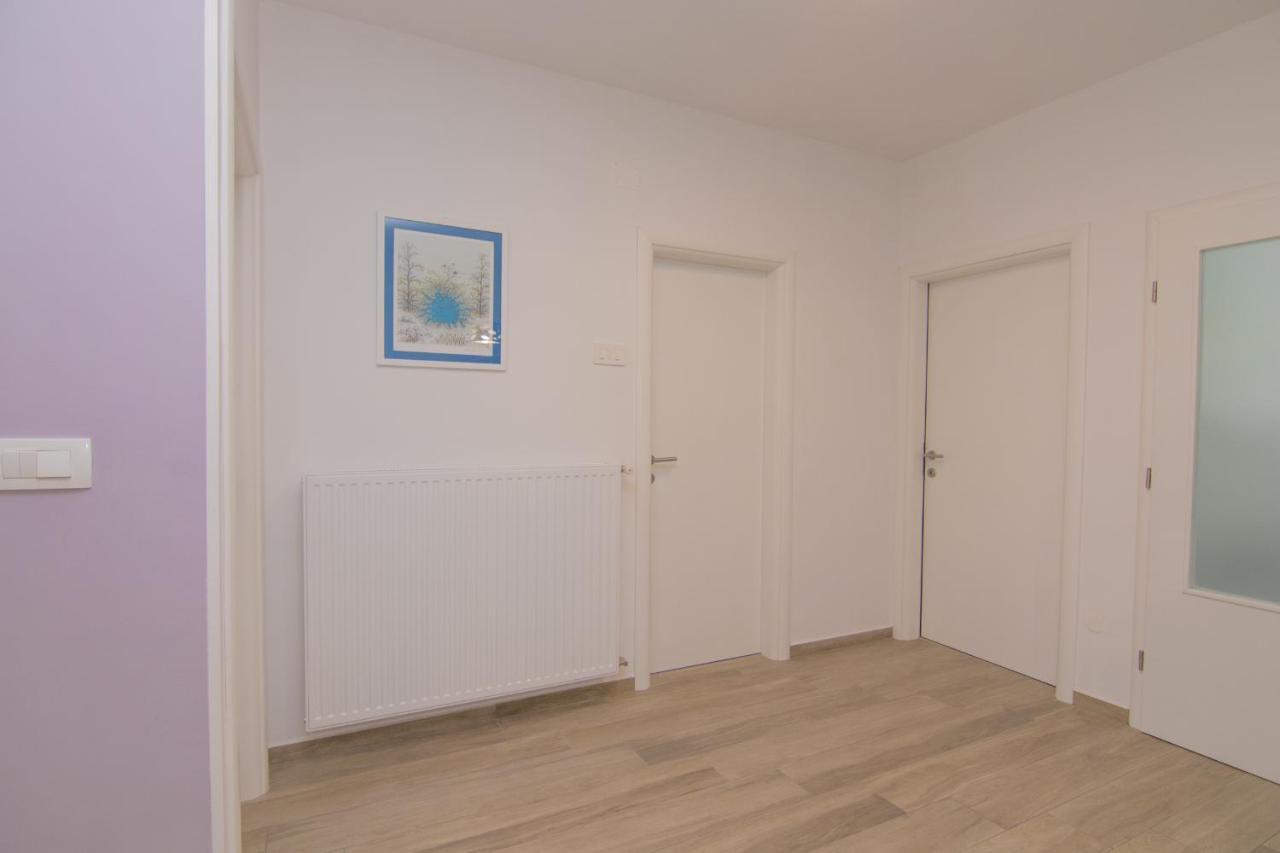Apartment Neda Krk Town Luaran gambar